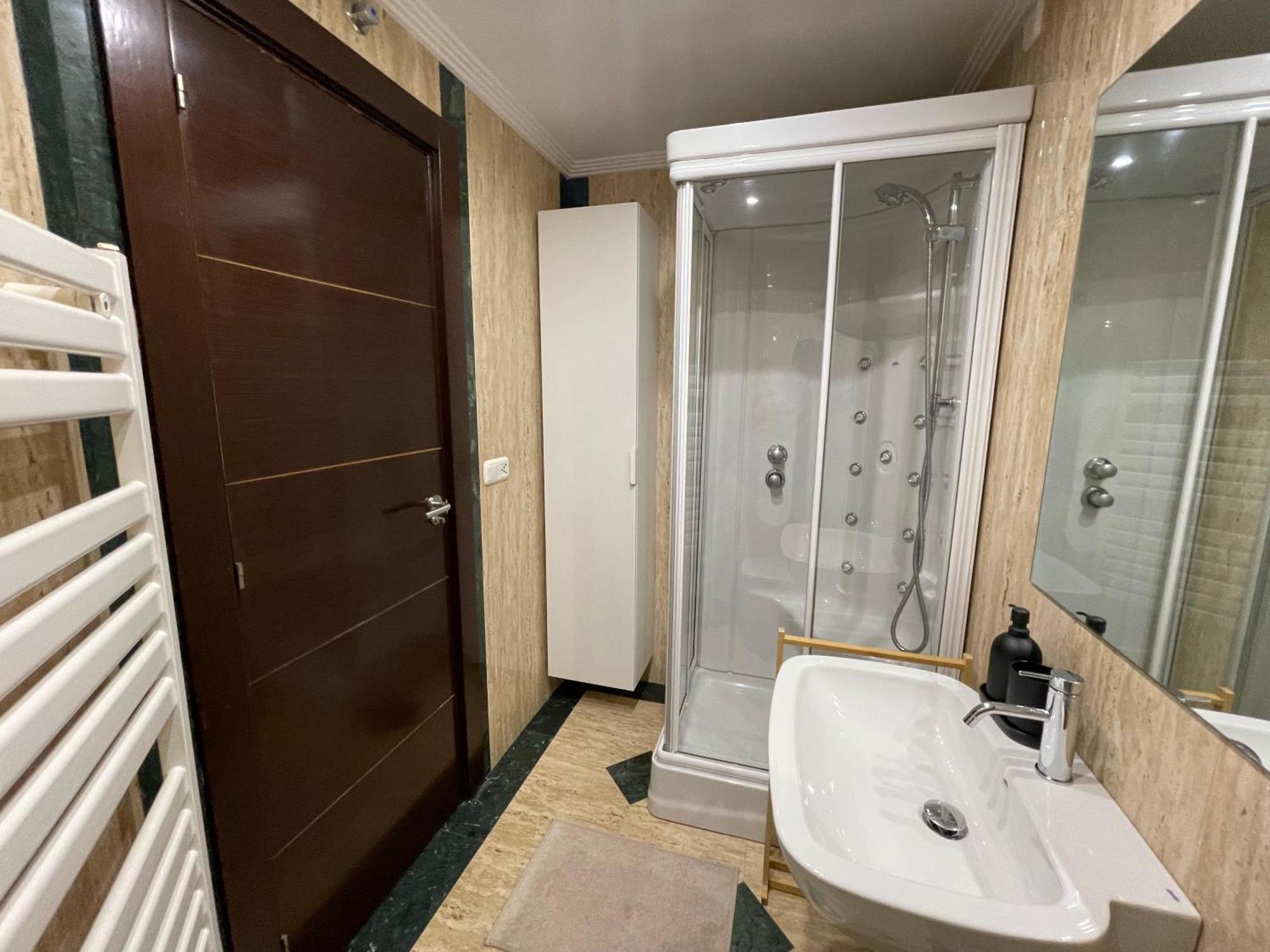 Atuaire Home Vivienda B Luminosa Parking Incluido En Plena Calle Comercial Burgo Exteriér fotografie